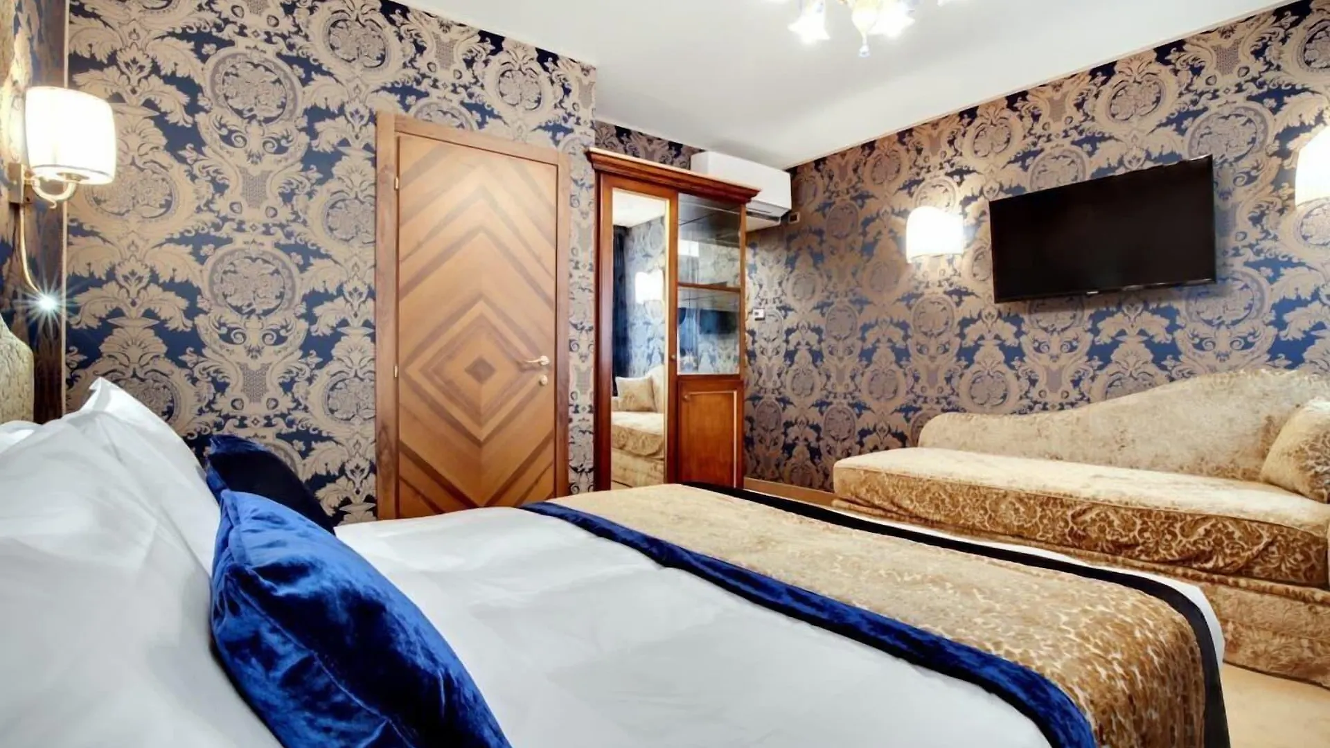 Hotel Casanova Venice